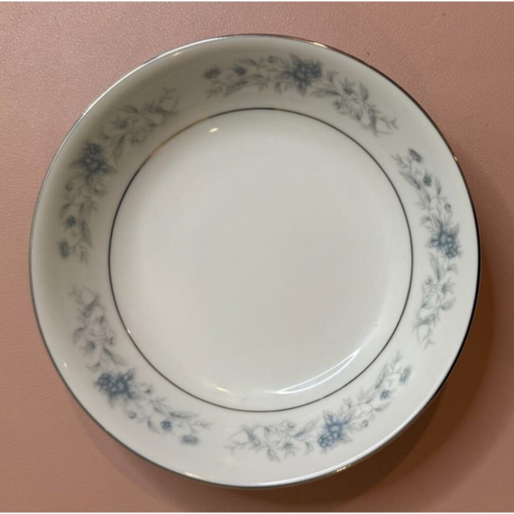 Crestwood BLUE SPRAY #1393 7 1/2'' Bowl(s) Beautiful & Perfect Condition